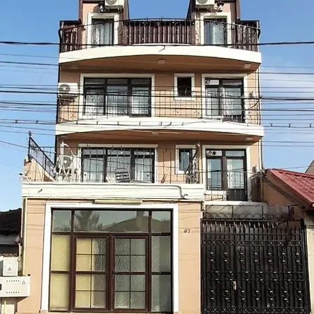 בית הארחה Vila Albatros קונסטנצה